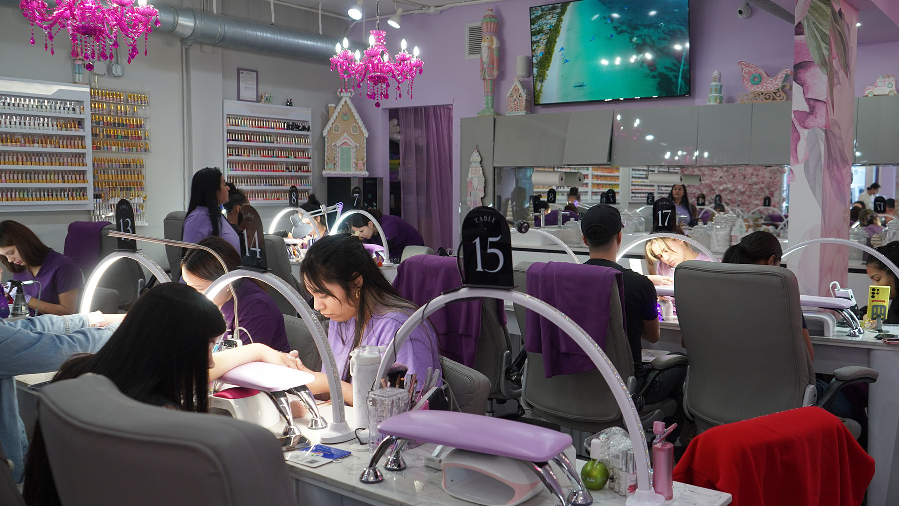 Professional eyebrow services at Miami eyebrow bar